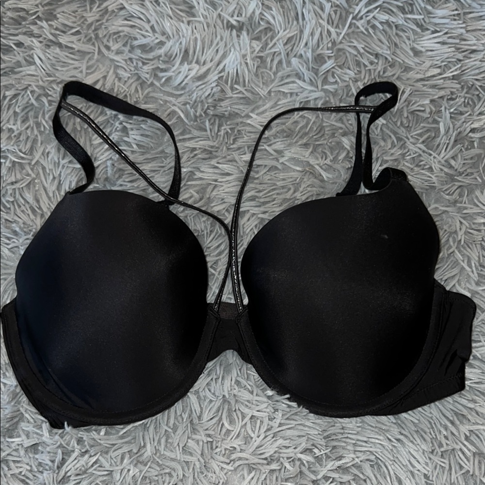 Victoria Secrets black strappy bra 34D NWOT